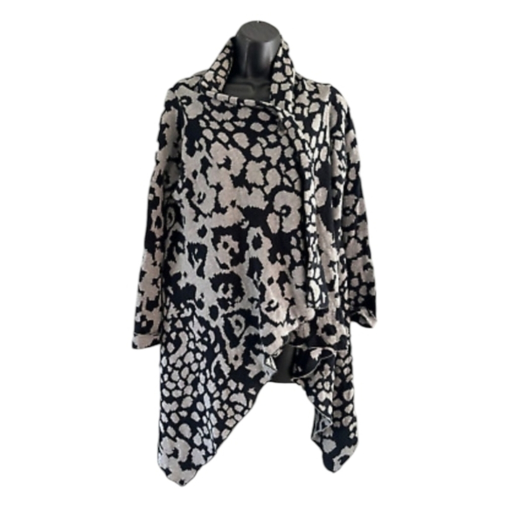 Bobeau Womens Long Sleeve Sweater Cape Jacket Single Button Front Small